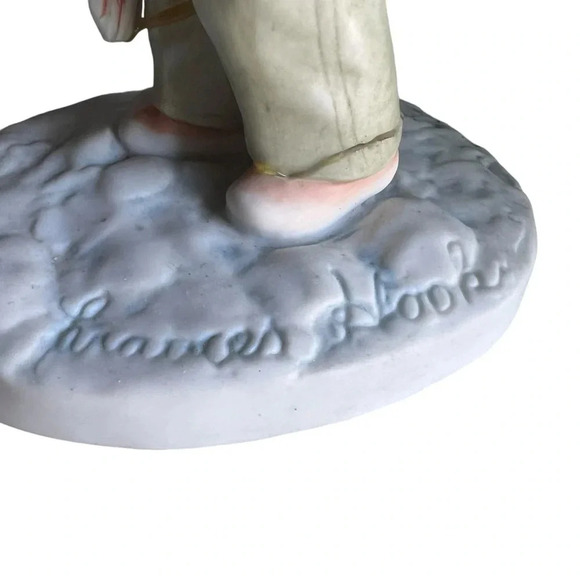 Frances Hook "All Bundled Up" signed by Barbara Hook Figurine dated 1982 - Picture 11 of 14